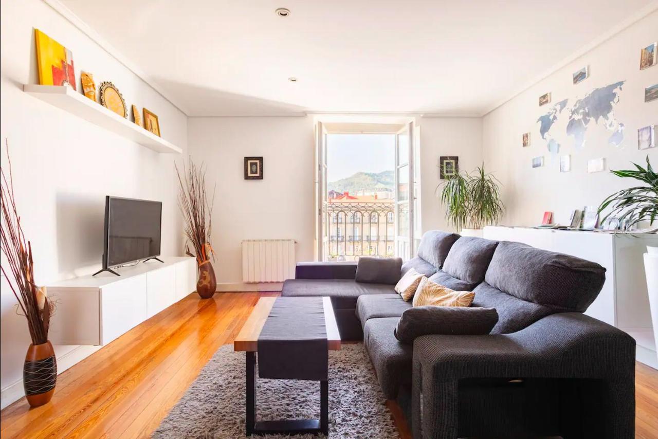 Plaza Nueva Habitaciones Bilbao Exterior photo