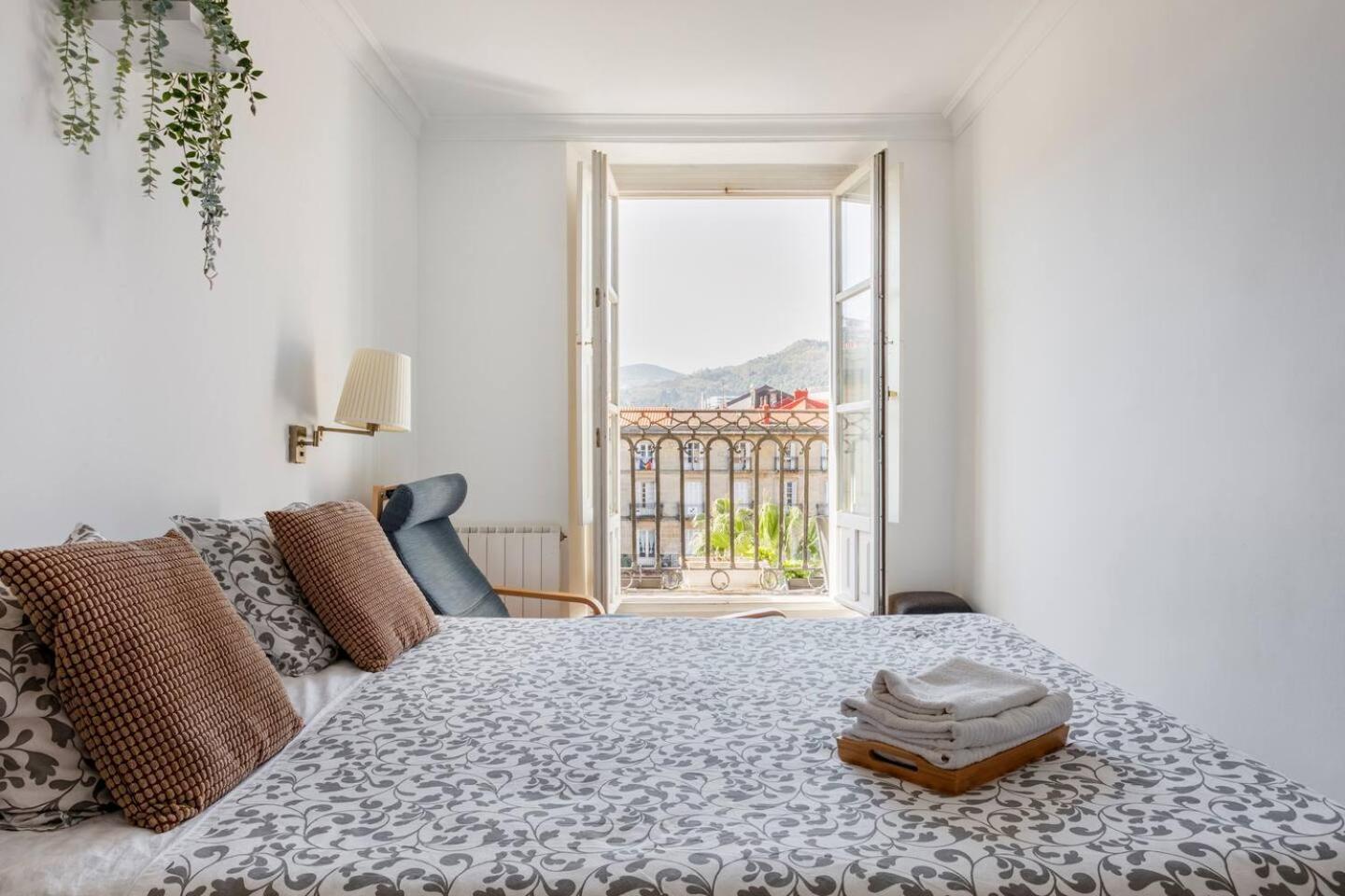 Plaza Nueva Habitaciones Bilbao Room photo